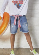 Load image into Gallery viewer, Frayed Denim Carpenter Short
