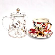 Load image into Gallery viewer, Lyndal. T Glass Teapot Garden Theme 800ml