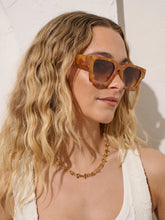 Load image into Gallery viewer, Jury Rectangular Sunglasses - Vintage Tort