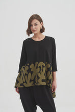 Load image into Gallery viewer, Ava Print Top - Black/Moss