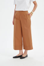 Load image into Gallery viewer, Classic Lyocell Pant - Russet