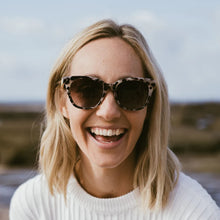 Load image into Gallery viewer, Soek Sunglasses - Lila Grace Ivory Tortoise
