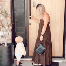 Load image into Gallery viewer, Lavea - The Vinny Wallet - Black