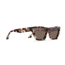 Load image into Gallery viewer, Soek Sunglasses - Beyond Sandstone