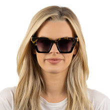Load image into Gallery viewer, Soek Sunglasses - Icon Toffee Tort