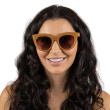 Load image into Gallery viewer, Soek Sunglasses - Milla Caramel