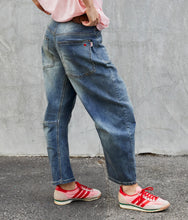 Load image into Gallery viewer, Hammill &amp; Co Carpenter Stretch Jean
