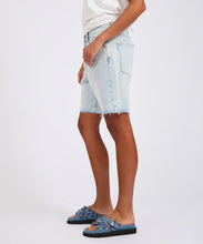 Load image into Gallery viewer, Jackson Mid Waist Wide Leg Denim Shorts - Blue Latte
