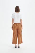 Load image into Gallery viewer, Classic Lyocell Pant - Russet
