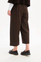 Load image into Gallery viewer, Classic Trouser - Chocolate
