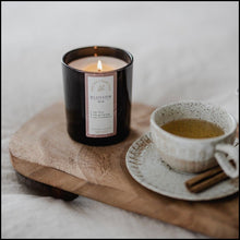 Load image into Gallery viewer, Luxury Candle No.33 - Blossom The Tea Collective
